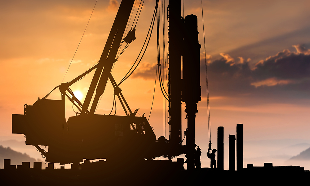 Piling_1000x600-2.jpg